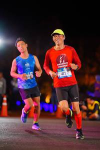 BIB: 0915, 417
                            <button type="button" onclick="openModal(21542894)" class="btn btn-primary btn-sm float-right btn-popup" data-toggle="modal" data-target=".modal-high-quality">
                        <i class="fas fa-shopping-cart"></i> Add to Cart
                    </button>
                                            <button type="button" onclick="isThisMe(21542894, true)" class="btn btn-success btn-sm float-right btn-popup btn-isme hidden" data-toggle="tooltip" data-placement="bottom" title="นี่คือรูปของคุณใช่ไหม คลิกที่นี่เพื่อเอาเข้าอัลบั้ม">
                        <i class="fas fa-plus"></i> Add to album
                    </button>
                    <button type="button" onclick="isThisMe(21542894, false)" class="btn btn-warning btn-sm float-right btn-popup btn-isnotme hidden">
                        <i class="fas fa-ban"></i> Remove from album
                    </button>